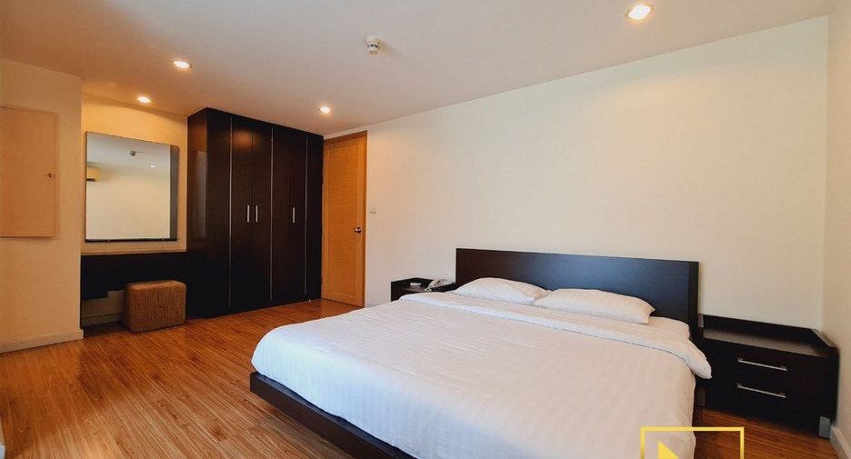 For rent 2 bedrooms apartment in Pathum Wan, Bangkok