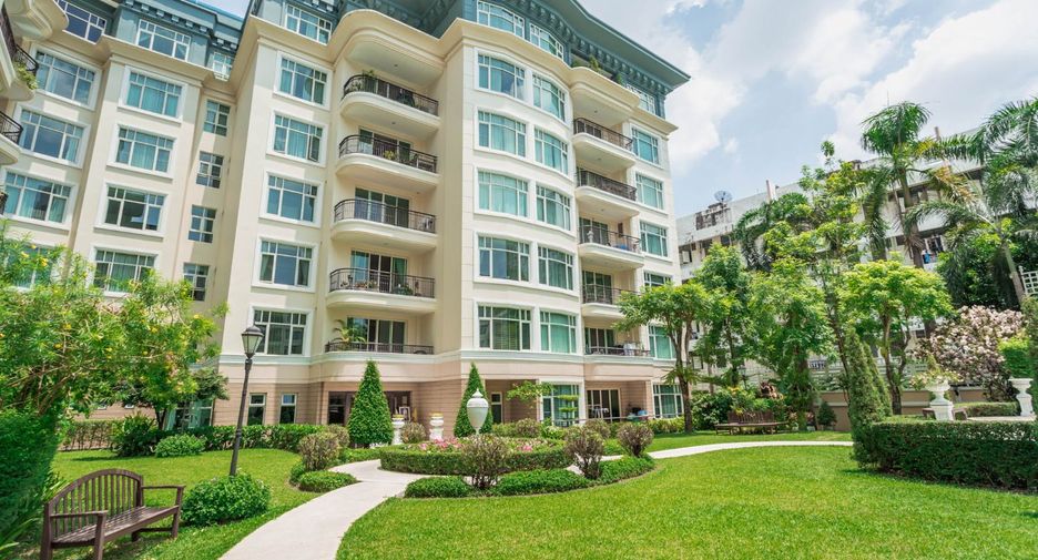 For rent 2 bedrooms condo in Sathon, Bangkok