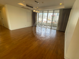 For rent 4 bed condo in Watthana, Bangkok