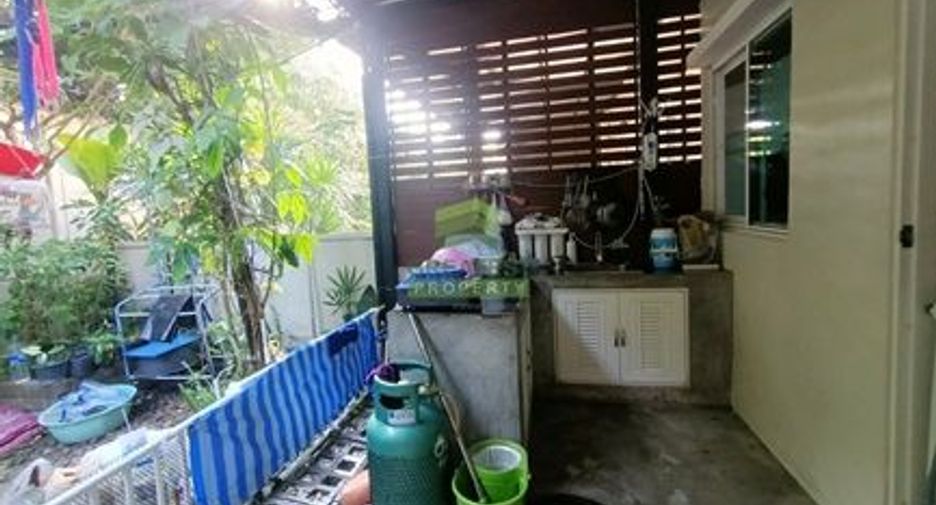 For sale 3 bedrooms townhouse in Mueang Nonthaburi, Nonthaburi