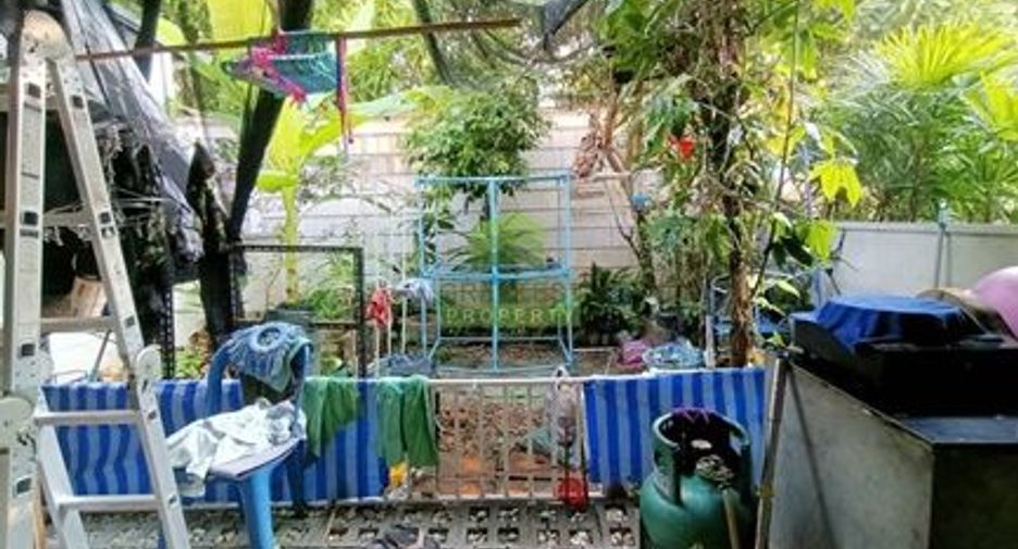 For sale 3 bedrooms townhouse in Mueang Nonthaburi, Nonthaburi