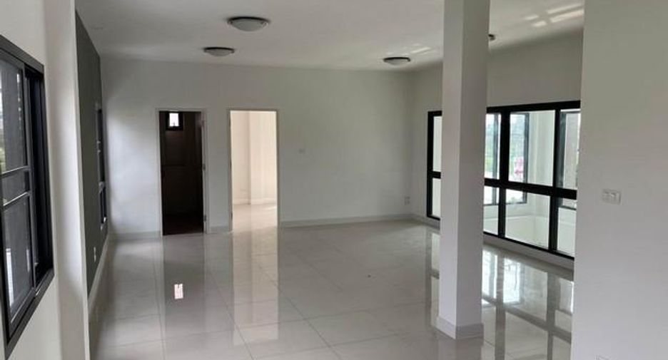 For rent 5 bed townhouse in Sam Phran, Nakhon Pathom