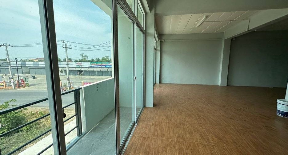 For sale retail Space in Nong Chok, Bangkok