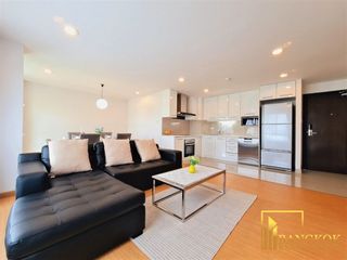 For rent 2 bedrooms apartment in Watthana, Bangkok