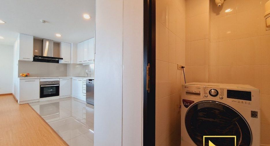 For rent 2 bedrooms apartment in Watthana, Bangkok