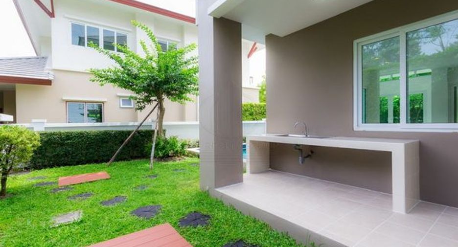 For sale 3 bedrooms house in Mueang Chon Buri, Chonburi