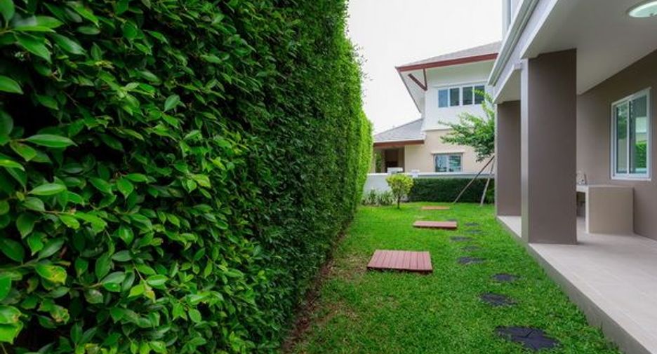 For sale 3 bedrooms house in Mueang Chon Buri, Chonburi