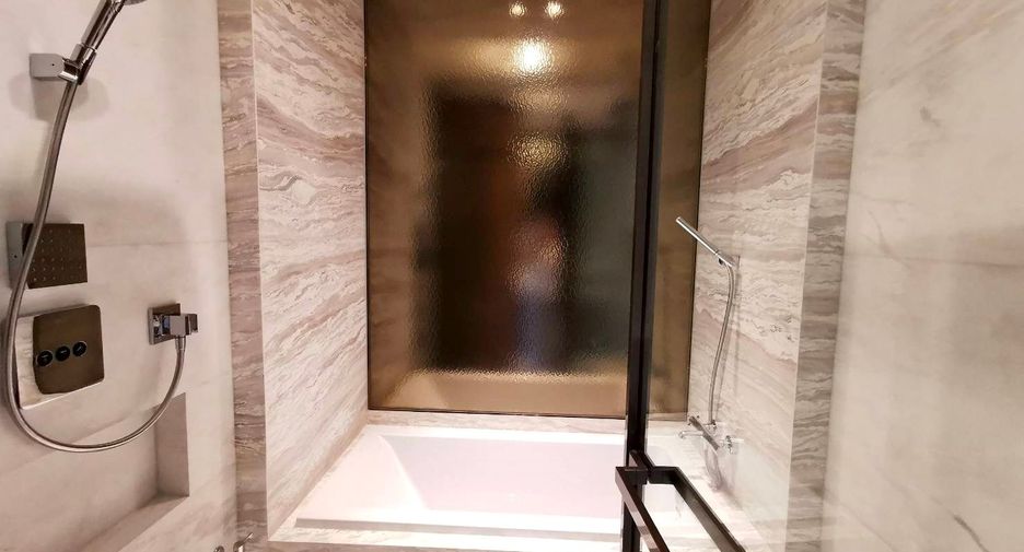 For sale 1 Beds condo in Pathum Wan, Bangkok