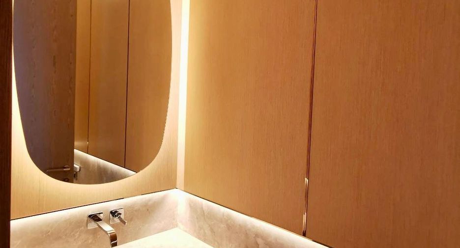 For sale 1 Beds condo in Pathum Wan, Bangkok