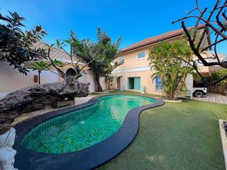For sale 4 bed villa in North Pattaya, Pattaya
