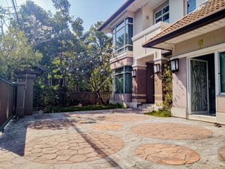 For sale 5 Beds house in Mueang Pathum Thani, Pathum Thani
