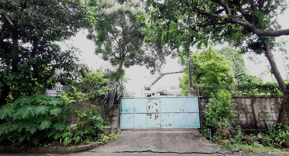 出售 土地 在 Bang Na, 曼谷