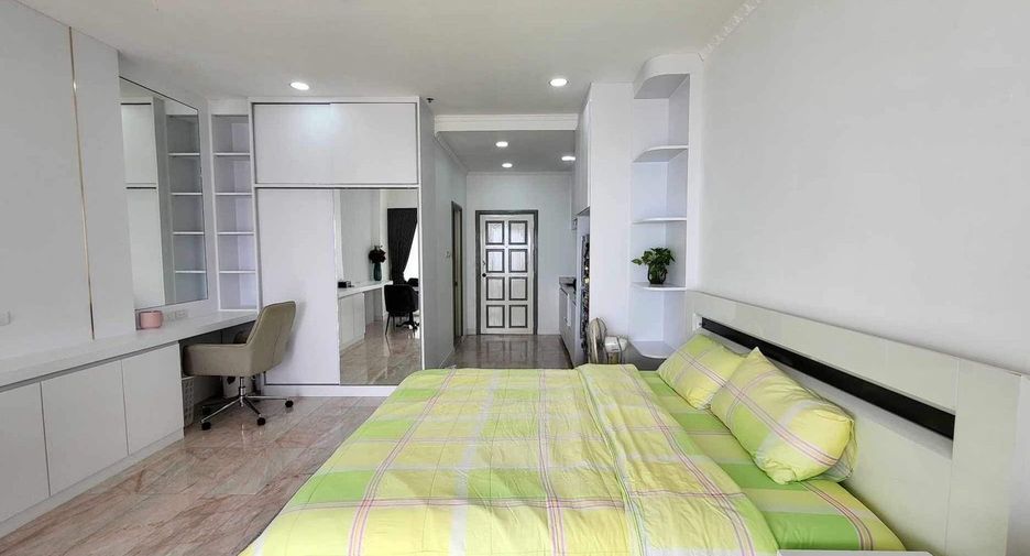 For rent スタジオ condo in Bang Lamung, Chonburi