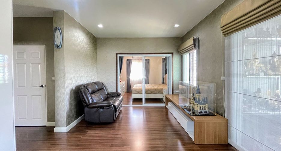For sale 3 bedrooms house in Prawet, Bangkok