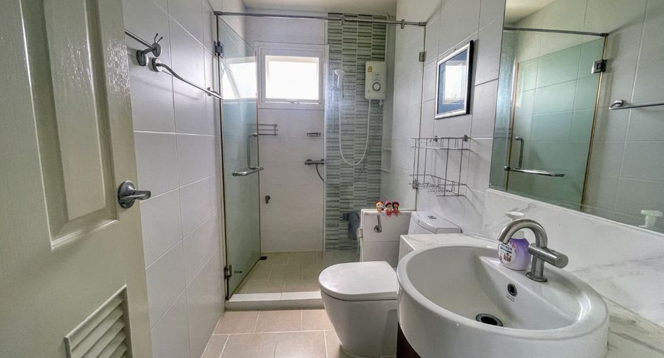 For sale 3 bedrooms house in Prawet, Bangkok