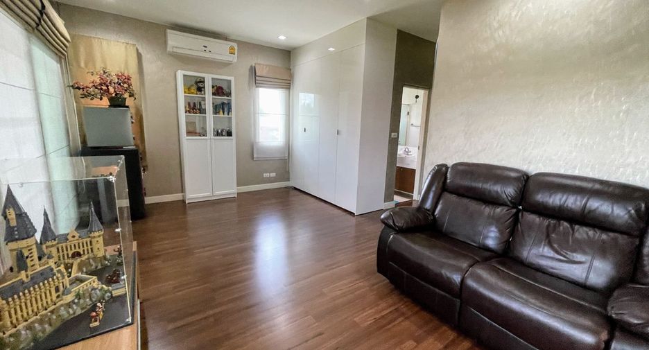For sale 3 bedrooms house in Prawet, Bangkok