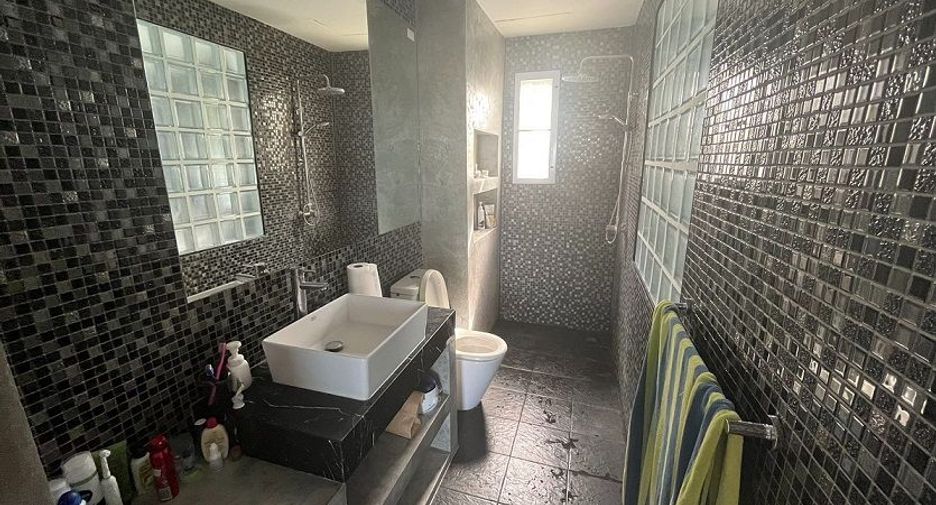 For sale 3 bedrooms townhouse in Ko Samui, Surat Thani