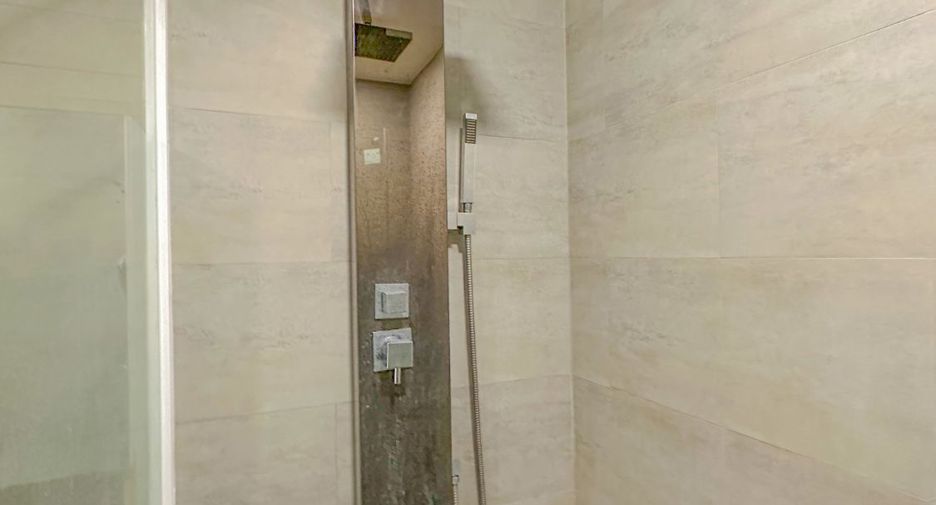 For rent そして for sale 2 ベッドルーム condo in Bang Lamung, Chonburi
