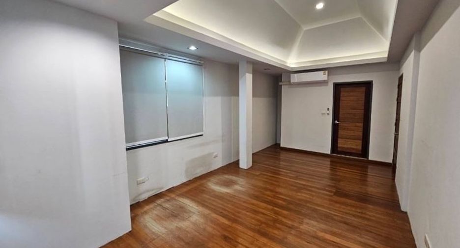 For rent 1 bed house in Bang Sue, Bangkok