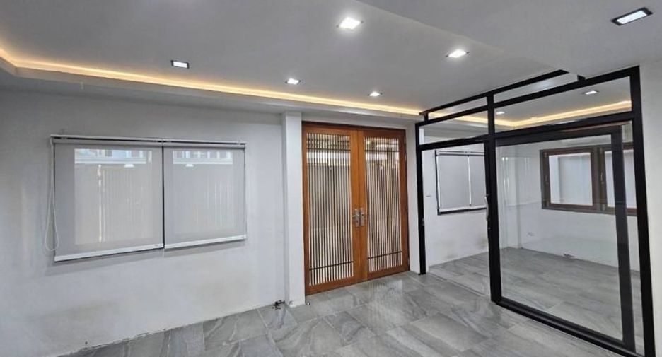For rent 1 Beds house in Bang Sue, Bangkok