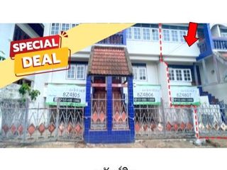 For sale 2 bedrooms townhouse in Mueang Lampang, Lampang