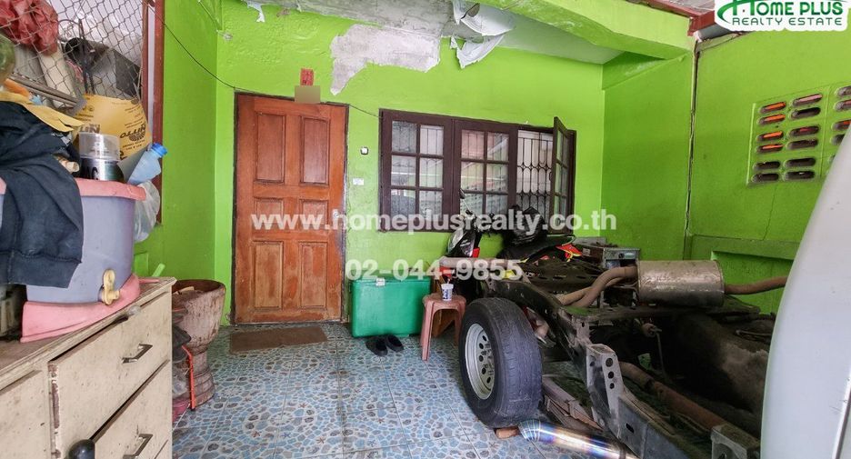 Casa adosada en venta de 2 habitaciones en Nong Chok, Bangkok