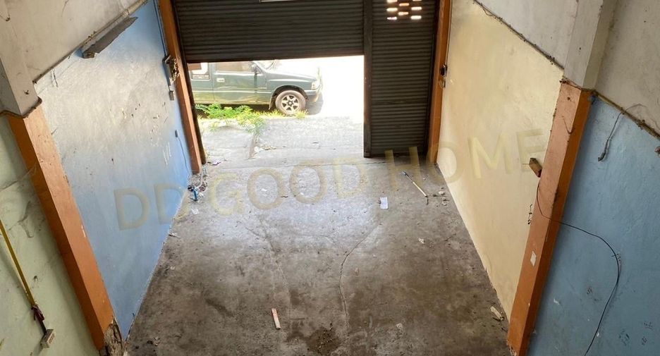 For sale 1 bed retail Space in Nong Khaem, Bangkok