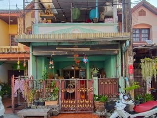 For sale 2 Beds townhouse in Khlong Sam Wa, Bangkok