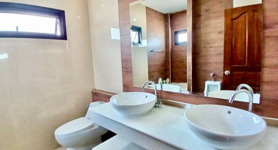 For rent 3 bed house in Si Racha, Chonburi