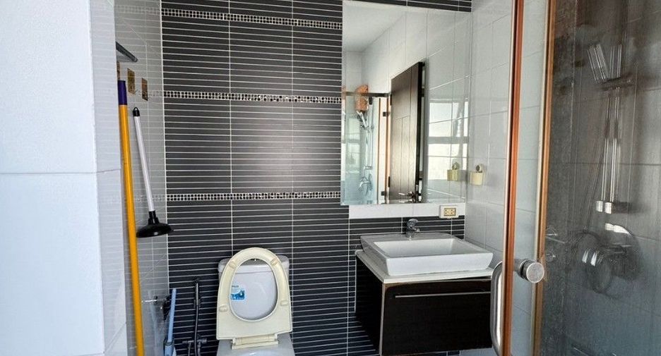 For sale 4 bedrooms house in Nong Khaem, Bangkok