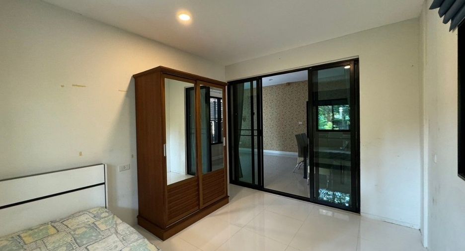For sale 4 bedrooms house in Nong Khaem, Bangkok