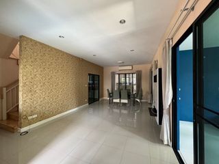 For sale 4 bedrooms house in Nong Khaem, Bangkok
