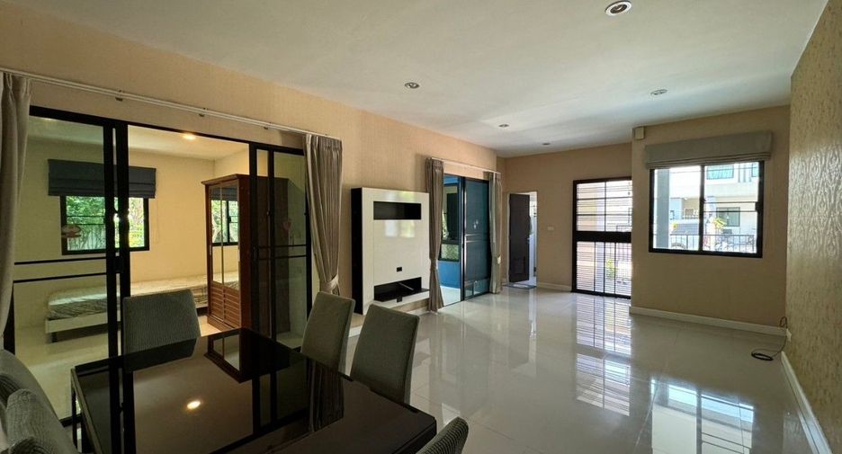 For sale 4 bedrooms house in Nong Khaem, Bangkok
