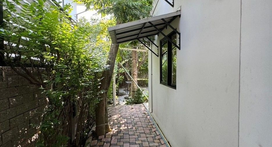 For sale 4 bedrooms house in Nong Khaem, Bangkok