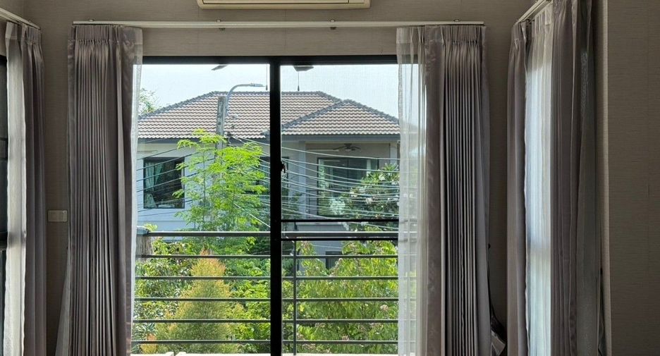 For sale 4 bedrooms house in Nong Khaem, Bangkok