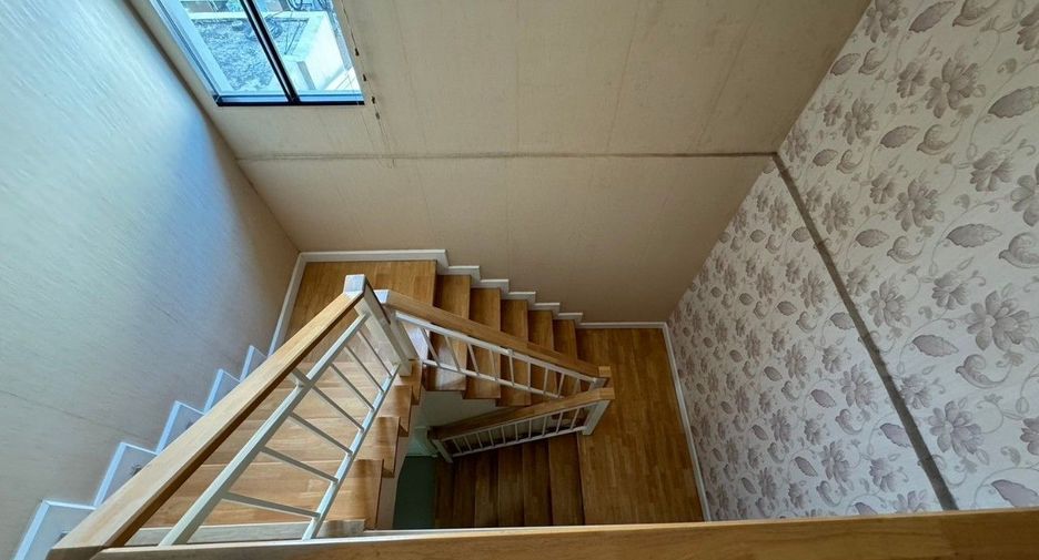 For sale 4 bedrooms house in Nong Khaem, Bangkok