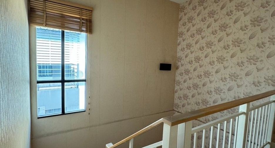 For sale 4 bedrooms house in Nong Khaem, Bangkok