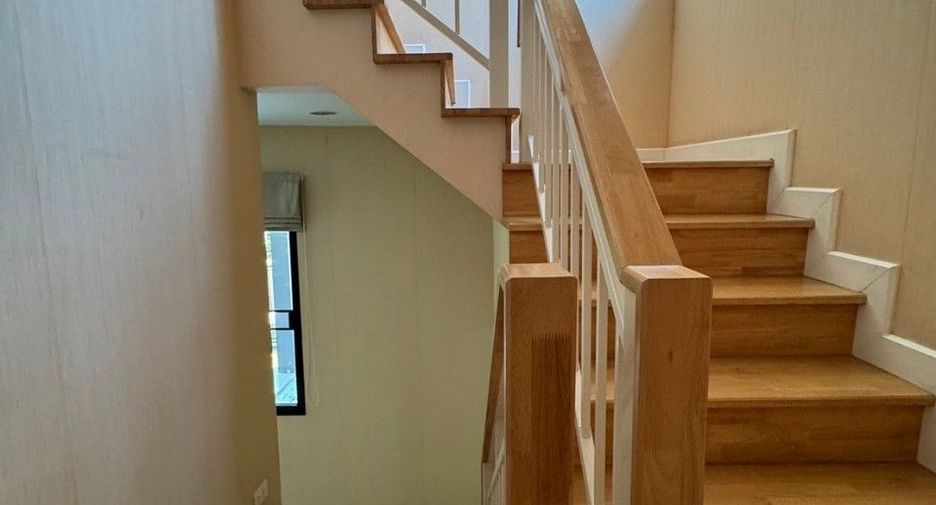 For sale 4 bedrooms house in Nong Khaem, Bangkok