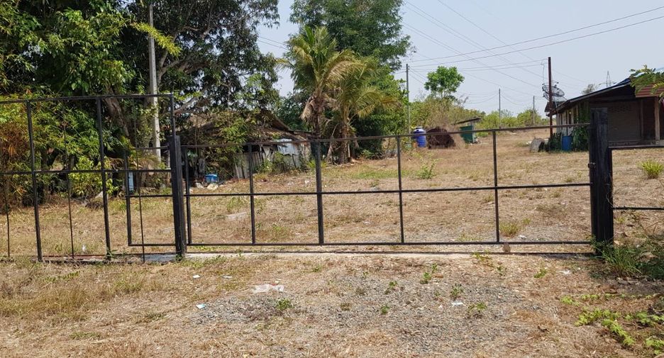 For rent and for sale land in Mueang Uttaradit, Uttaradit
