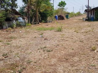For rent and for sale land in Mueang Uttaradit, Uttaradit