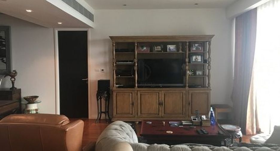 出租 和 出售 3 卧室 公寓 在 Yan Nawa, 曼谷