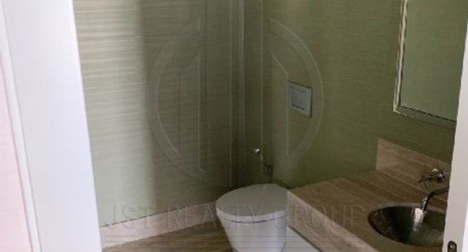 For sale 3 bedrooms condo in Sathon, Bangkok