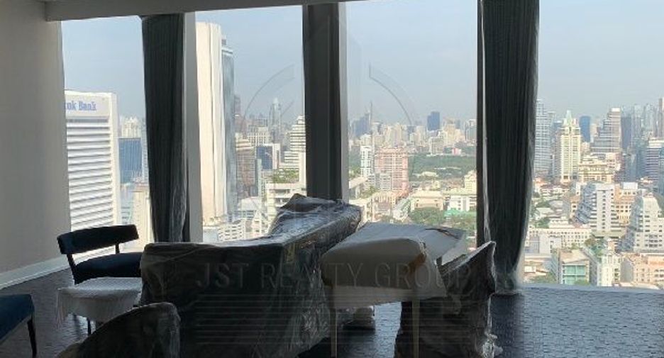 For sale 3 bedrooms condo in Sathon, Bangkok