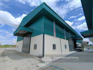 For rent warehouse in Ban Bueng, Chonburi