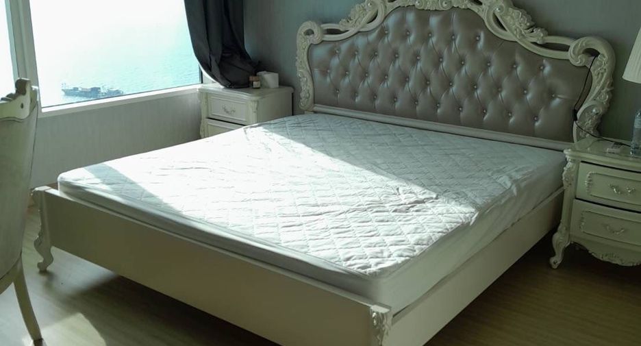 For rent 3 bedrooms condo in Bang Lamung, Chonburi