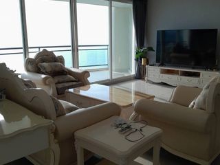 For rent 3 bedrooms condo in Bang Lamung, Chonburi