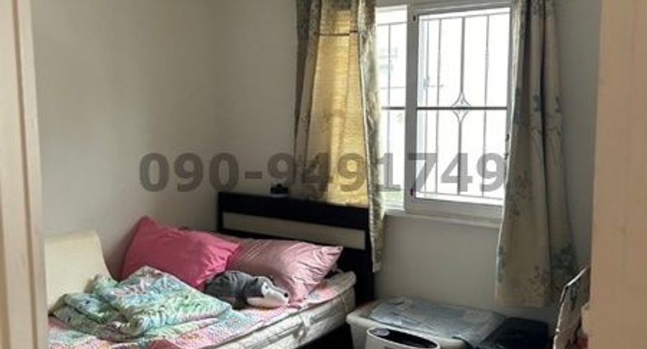 For rent 3 bedrooms townhouse in Mueang Pathum Thani, Pathum Thani