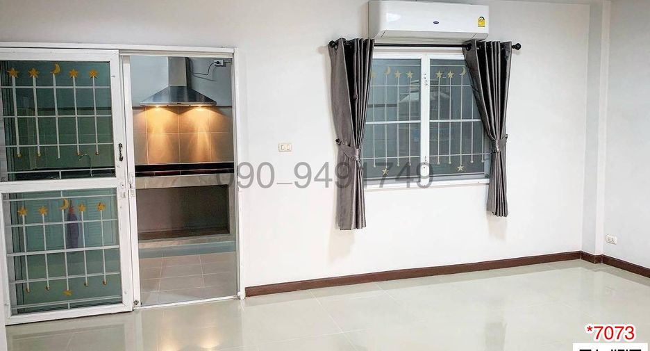 For rent 5 Beds townhouse in Mueang Nonthaburi, Nonthaburi