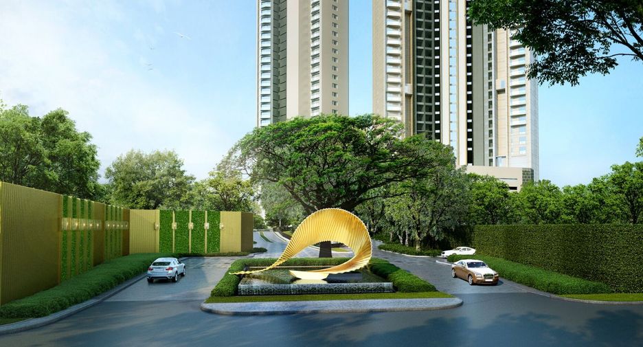 For rent 3 bedrooms condo in Khlong San, Bangkok