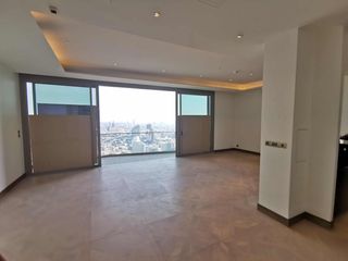 For rent 3 bedrooms condo in Khlong San, Bangkok